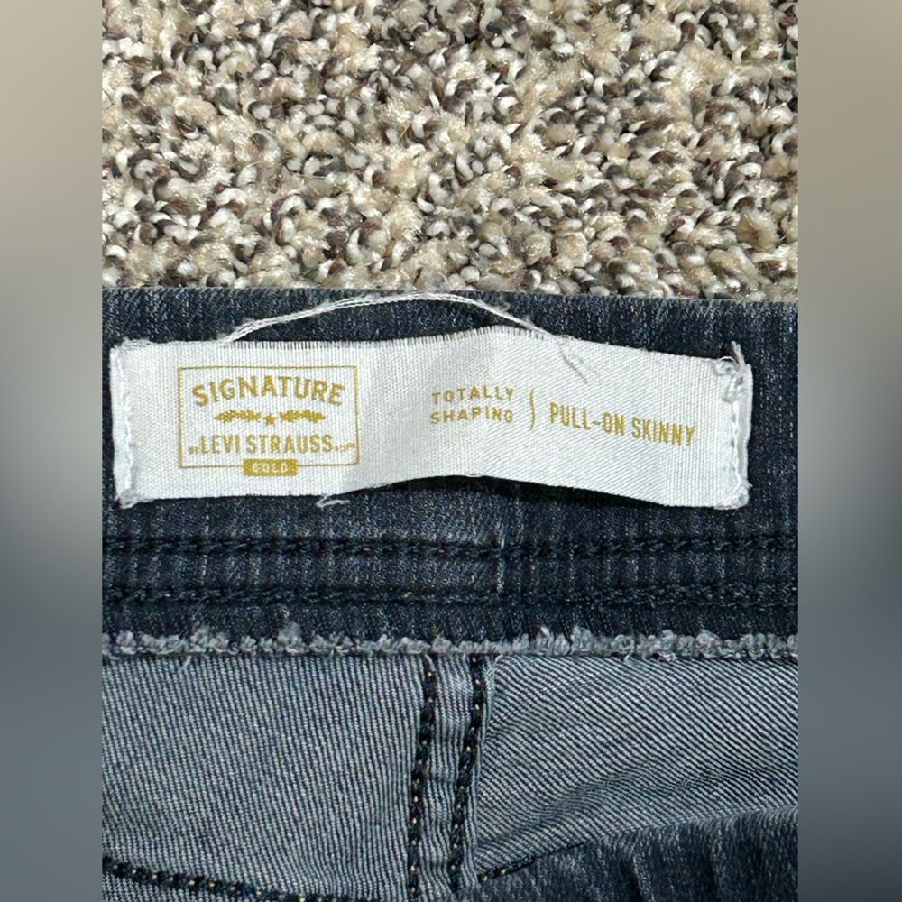 Levi’s Women's Stretch Skinny Jeans size 20 / 32 - Picture 3 of 7